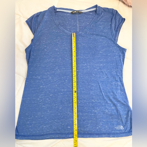 ⭐️ The North Face Women’s Short Sleeve Top - Picture 5 of 8